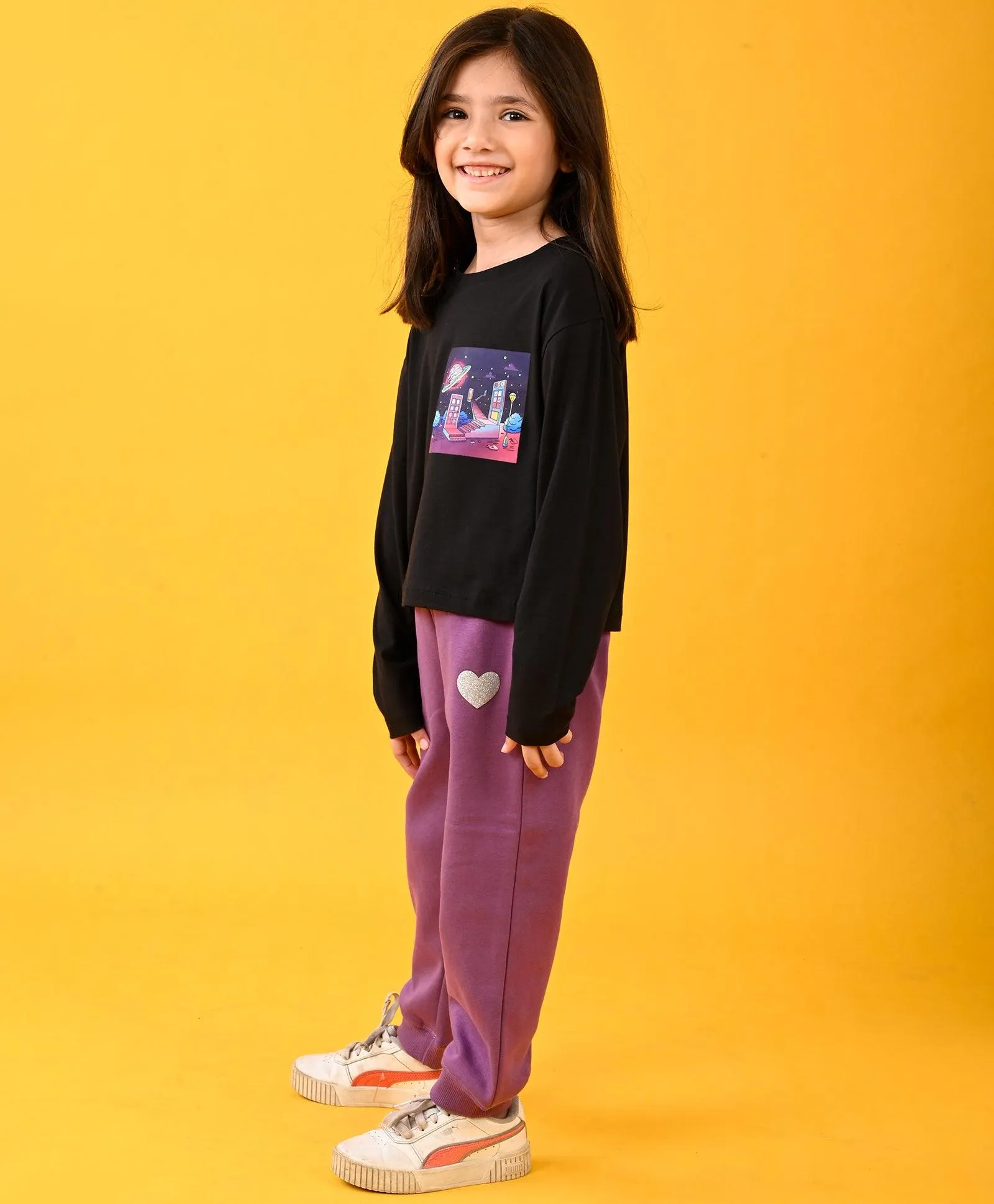 PLANET BLACK T-SHIRT AND PURPLE HEART WARM FLEECE JOGGER SET - BLACK/PURPLE