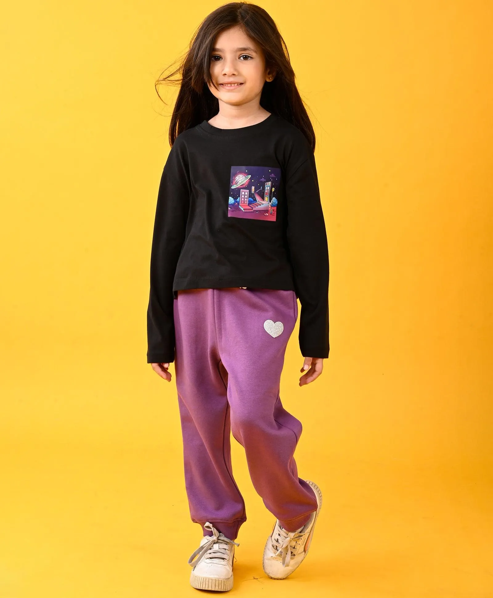 PLANET BLACK T-SHIRT AND PURPLE HEART WARM FLEECE JOGGER SET - BLACK/PURPLE
